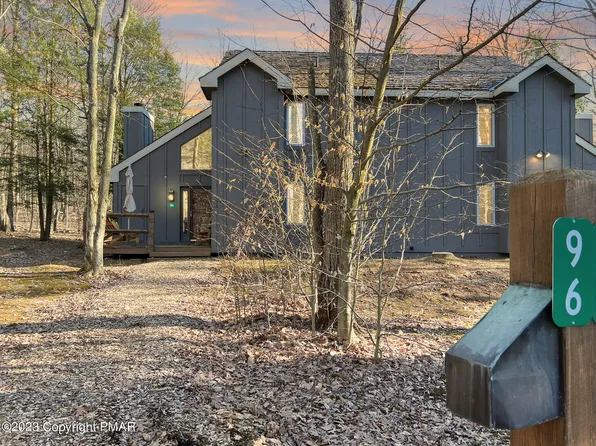 96 Alpine, Lake Harmony, PA 18624
