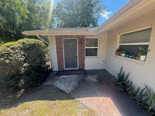 3194 Green Acres Ave, Largo, FL 33771