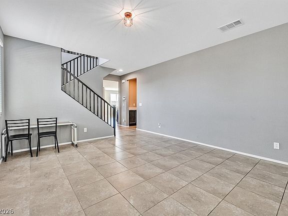 4th image of 10593 Giant Cardon St