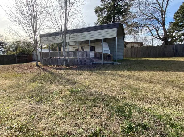 281 3rd Pl, Avinger, TX 75630