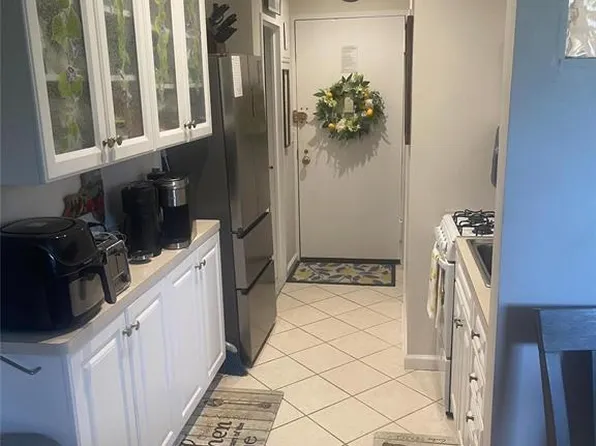 269-10 Grand Central Parkway #A19-20, Floral Park, NY 11005