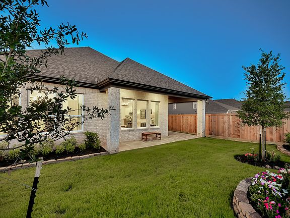 Bridgeland Backyard