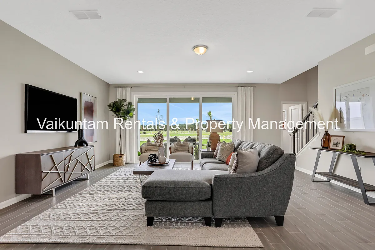Building Photo - 823 Cherry Elm Dr