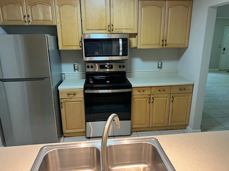 1421 Ridgecrest Rd — Photo 5