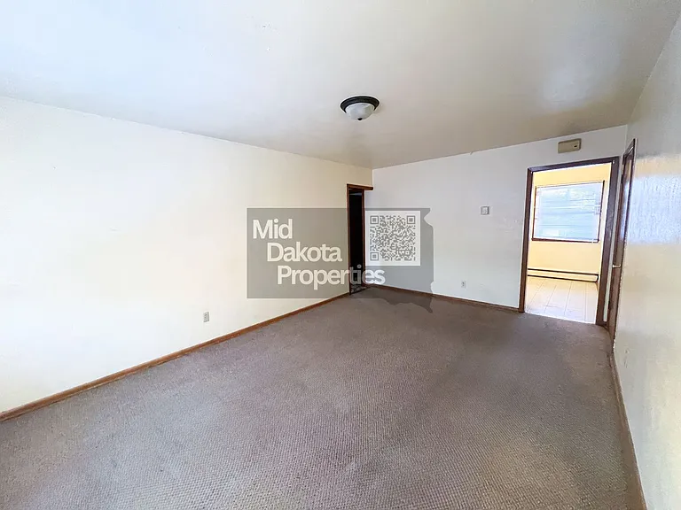 614 E 11th Ave — Photo 3