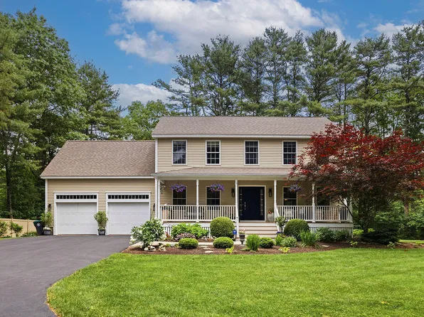 2 Beacon Street, Kennebunk, ME 04043