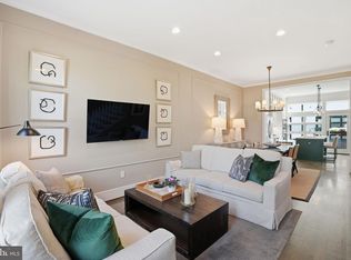 406 13th St SE, Washington, DC 20003