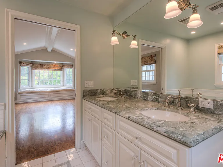 4110 Sunnyslope Ave — Photo 22