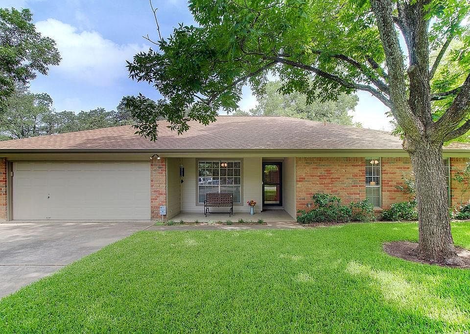 1st image of 9614 Newberry Dr
