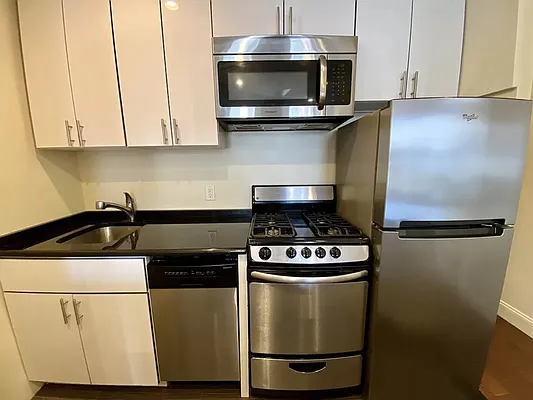 Rented by Corcoran | media 6