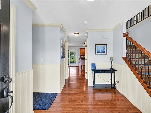 3rd image of 1508 Beaver Lake Dr