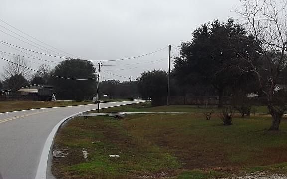 4th image of 4902 Country Trails Dr