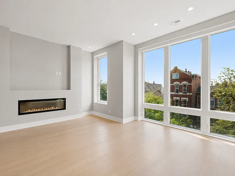 1756 W Cullerton St #3 — Photo 3