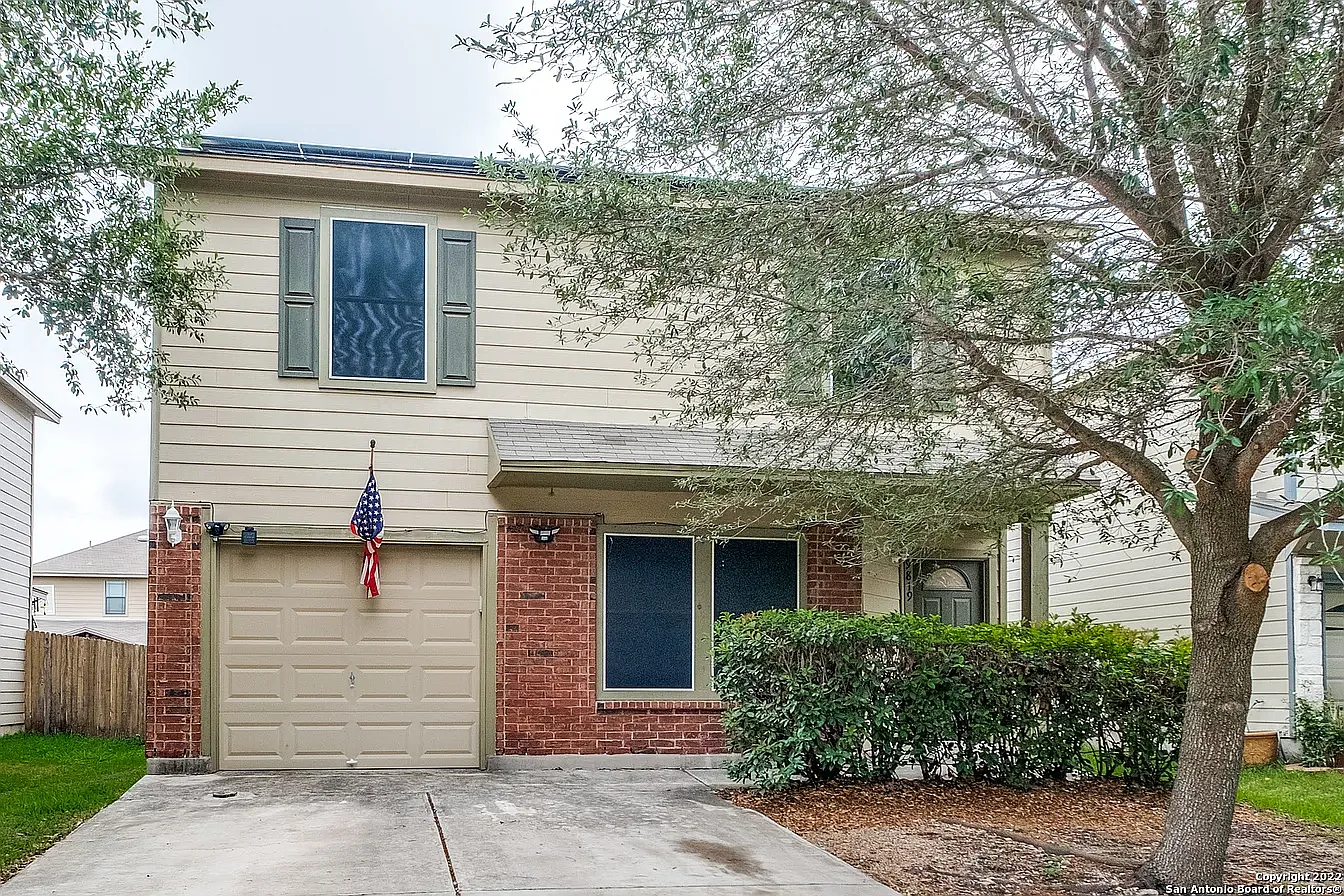 3 bed, 1794 sqft, $1,700 — Photo 2