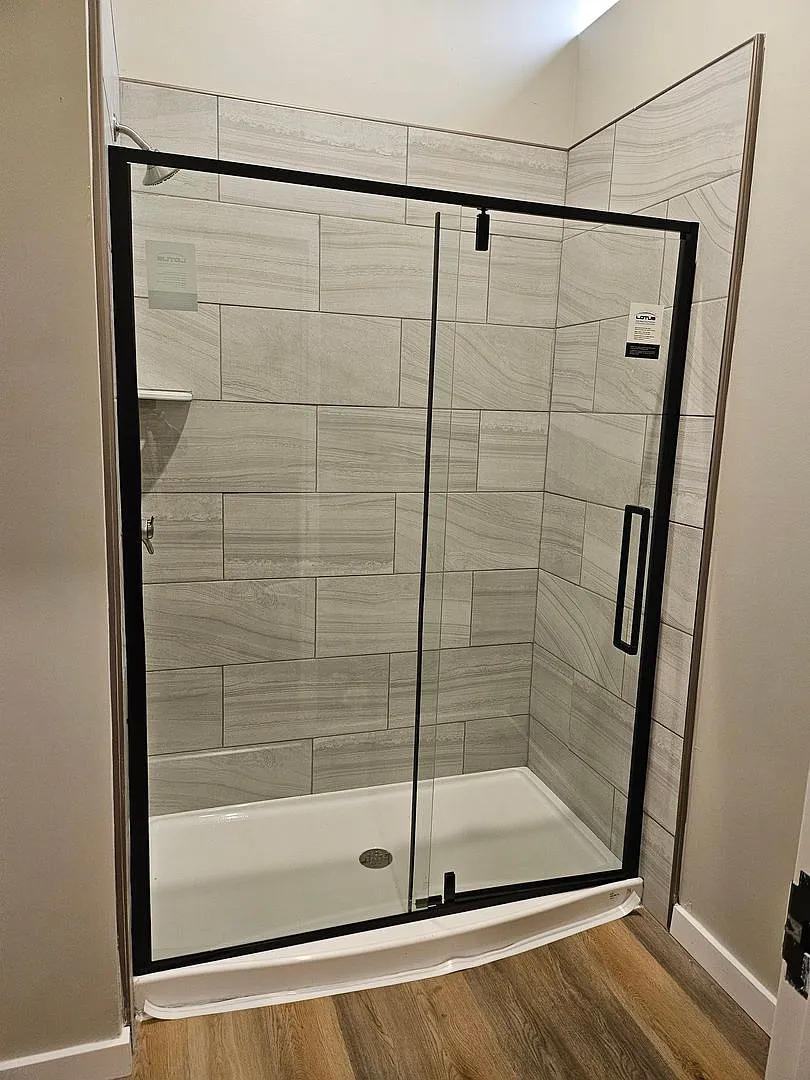 New large 1 bed apartment — Photo 4