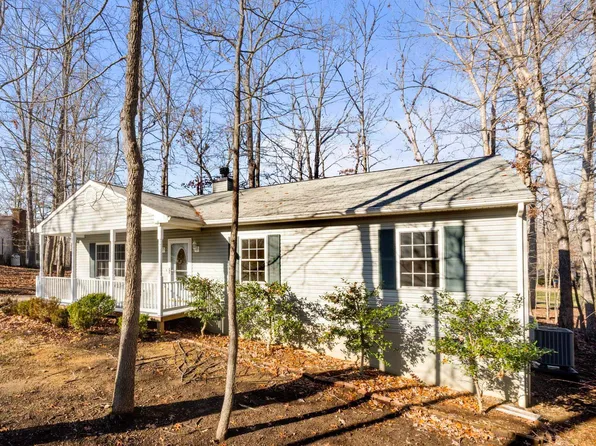 178 Jefferson Dr, Palmyra, VA 22963