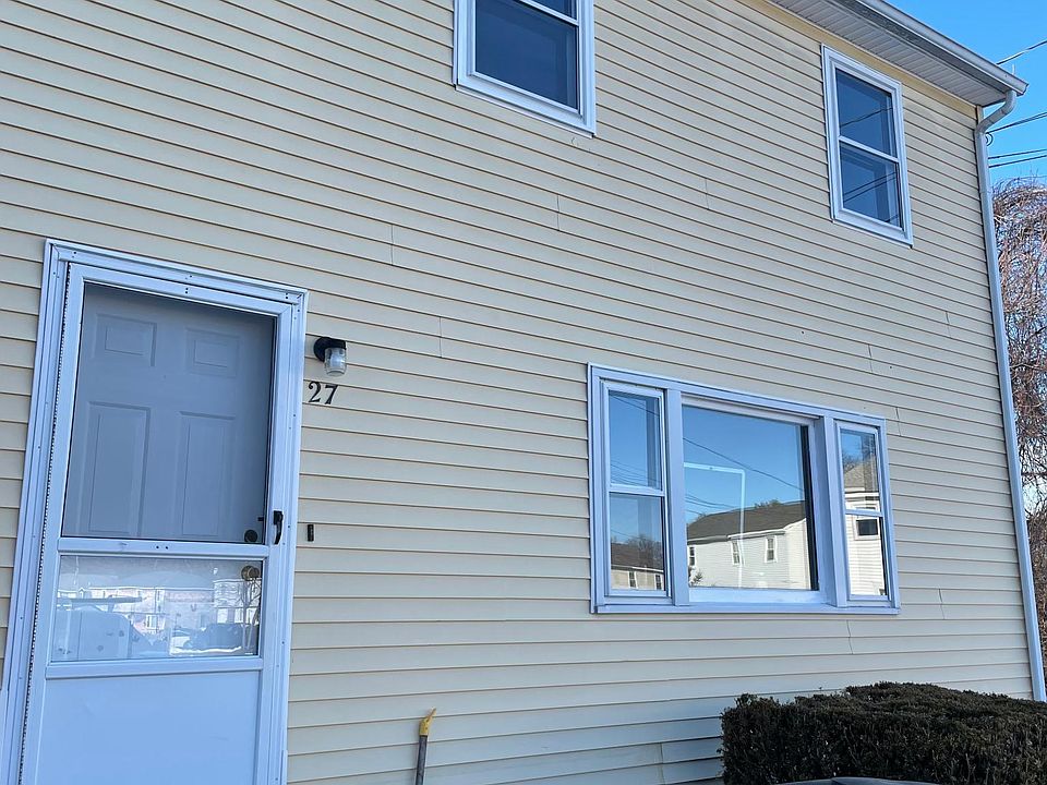 1st image of 27 Anvil Dr #1