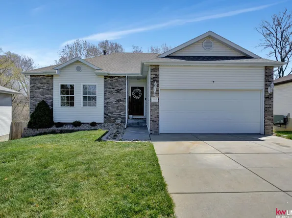 5325 W Aurora St, Lincoln, NE 68524