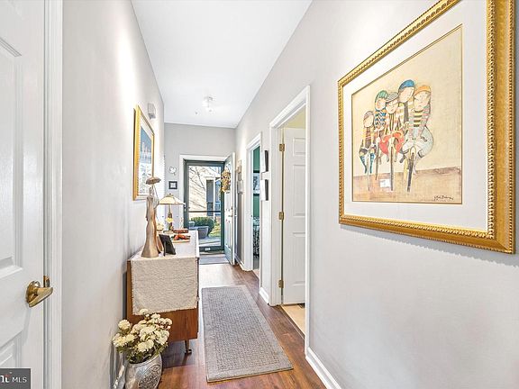 3rd image of 13 Stuart Dr #13