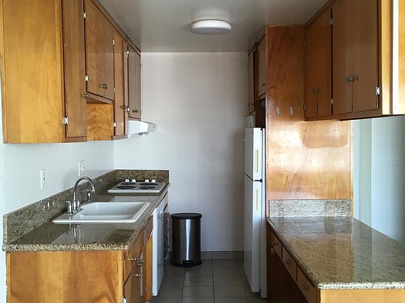 5th image of 250 Linden Ave Unit 21