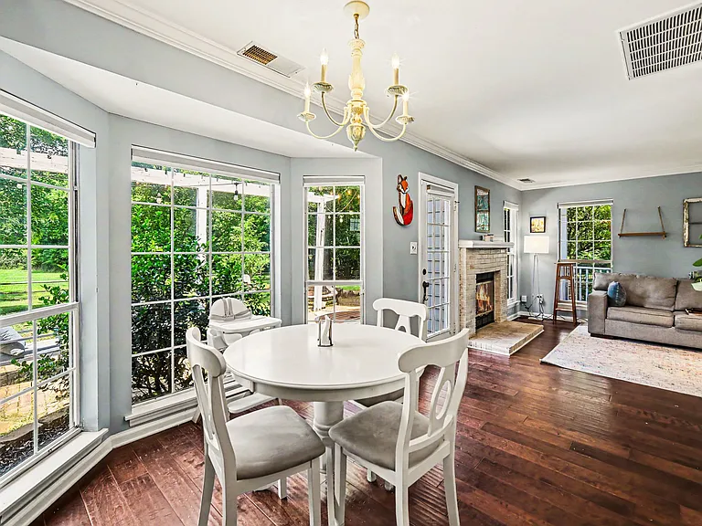 12423 Jacquelyn Ct — Photo 11