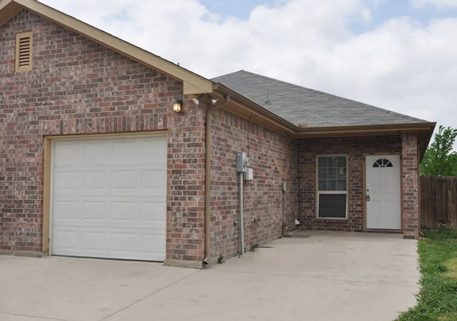 7600-7602 Novella Drive — Photo 1