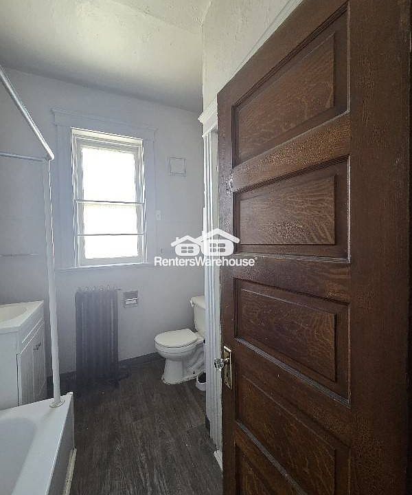 1st image of 3914A Michigan Ave