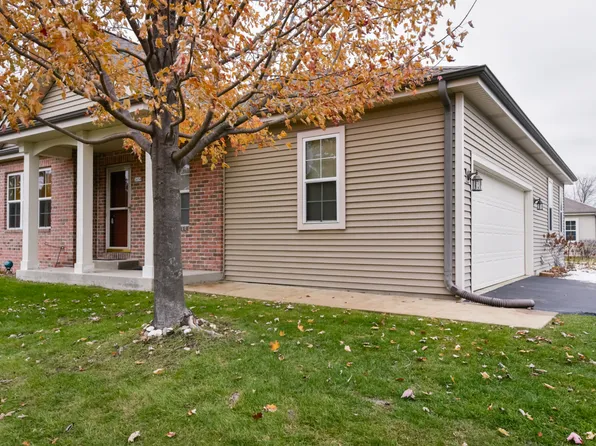 2658 9th Ave #2658, South Milwaukee, WI 53172