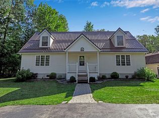 7887 Fletcher Rd, Akron, NY 14001