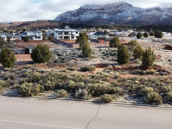 1257 E Cactus Dr, Apple Valley, UT 84737