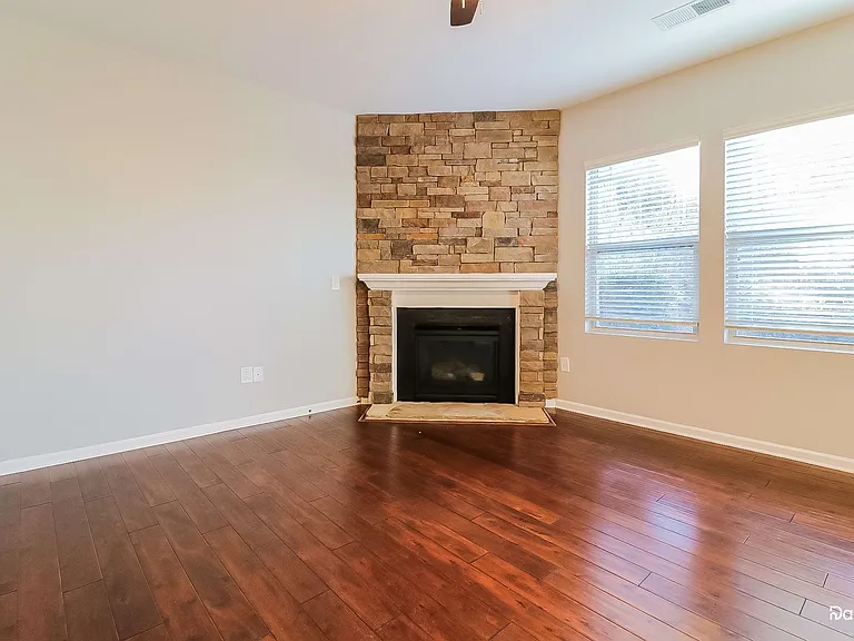 2232 Tanners Mill Dr — Photo 7