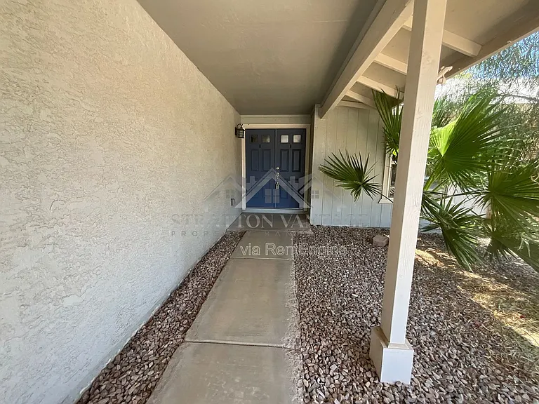 904 W Plata Ave — Photo 3