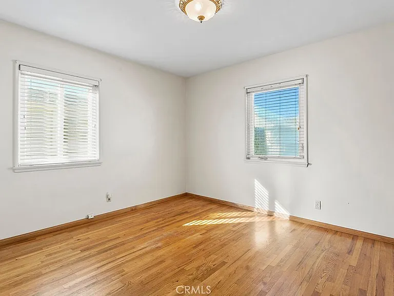 789 W Gleason St — Photo 13