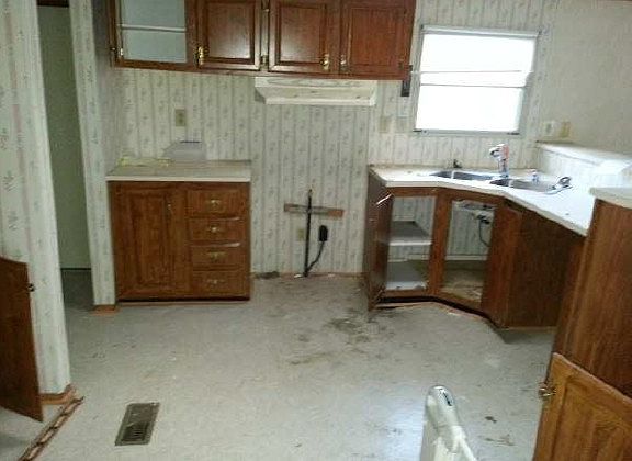 3rd image of 16208 McGregor Dr