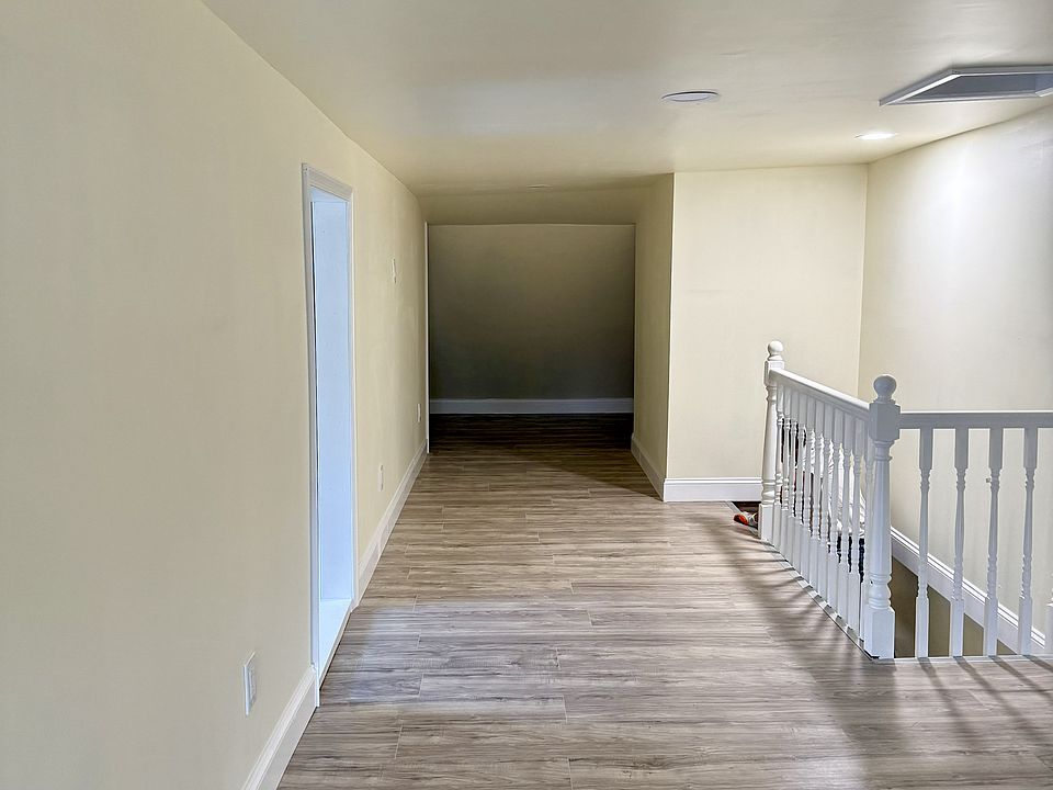 Brand-New Attic _ Spacious, Bright, Fully Renovated