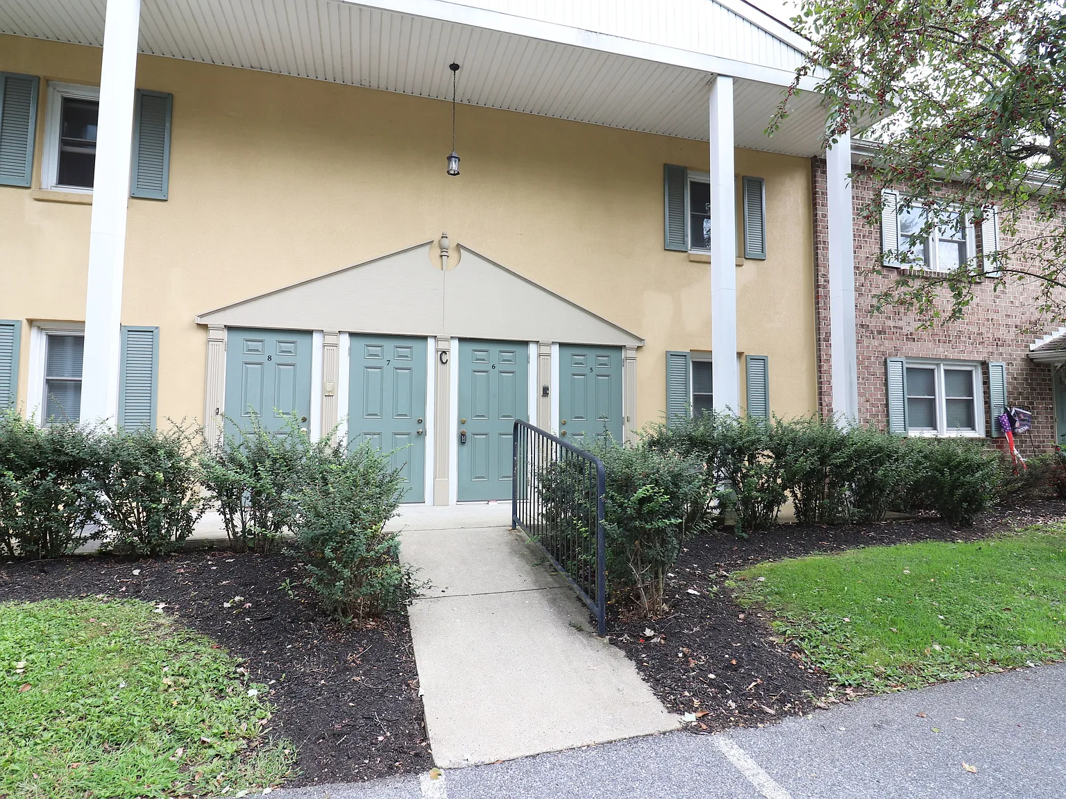 1 bed, $1,025 — Photo 3