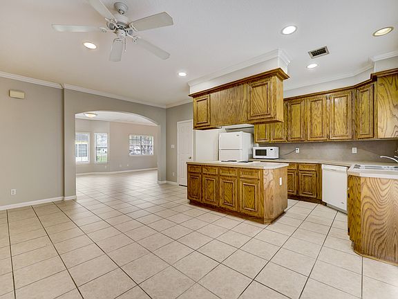 5th image of 2514 S Pearland Ave