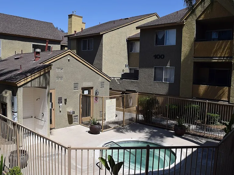 Sunset Ridge — Photo 4