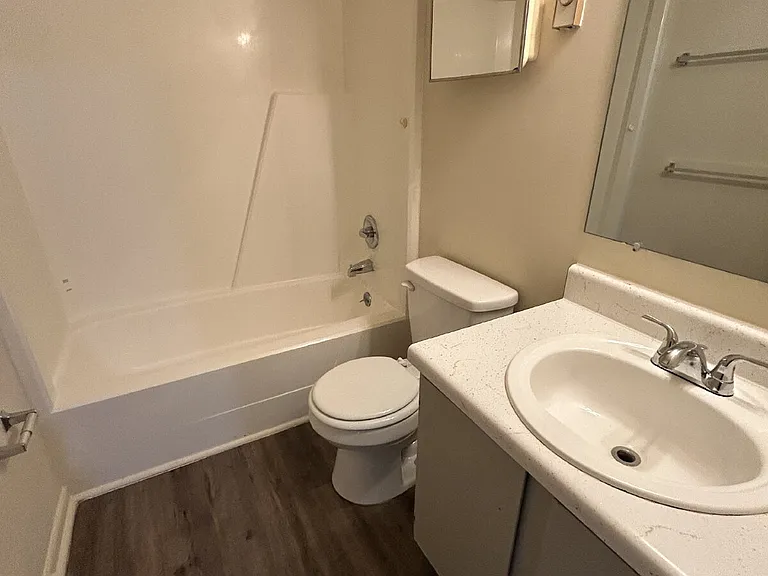 1104 Franklin St #1 — Photo 7