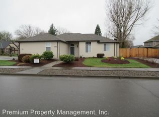 645 N 12th Ave, Stayton, OR 97383