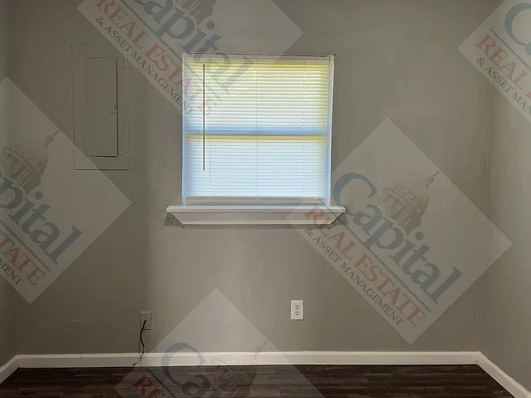 721 Lloyd Ave — Photo 12