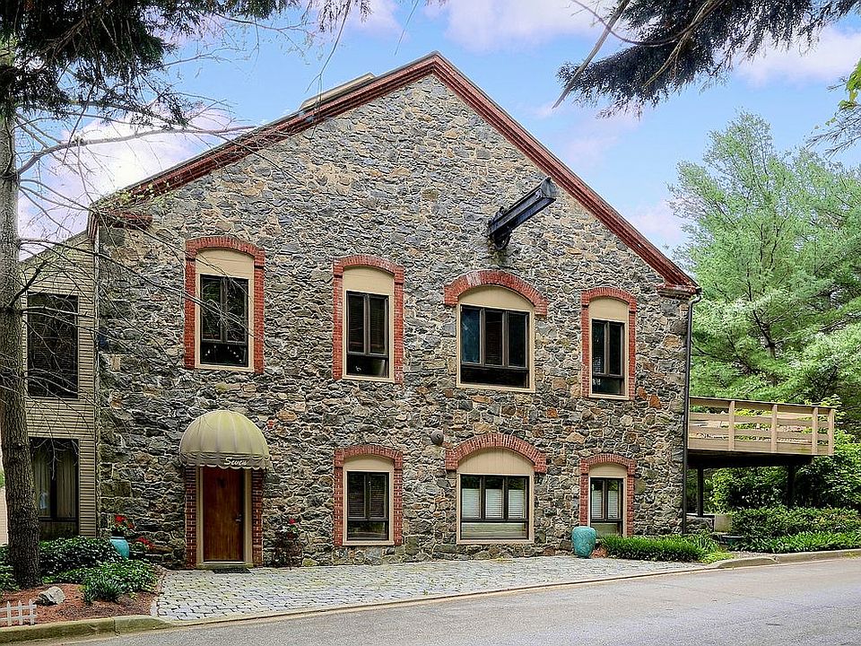 Largest Unit in the OLD MILL