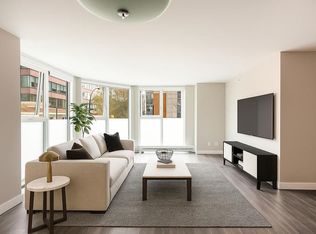 1323 Homer St #202, Vancouver, BC V6B 5T1