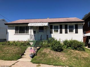 412 25th Ave, Altoona, PA 16601
