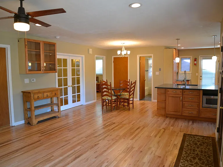 1830 Balsam Ave — Photo 3