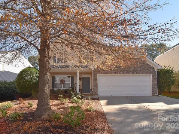 8717 Sedgeburn Dr, Charlotte, NC 28278