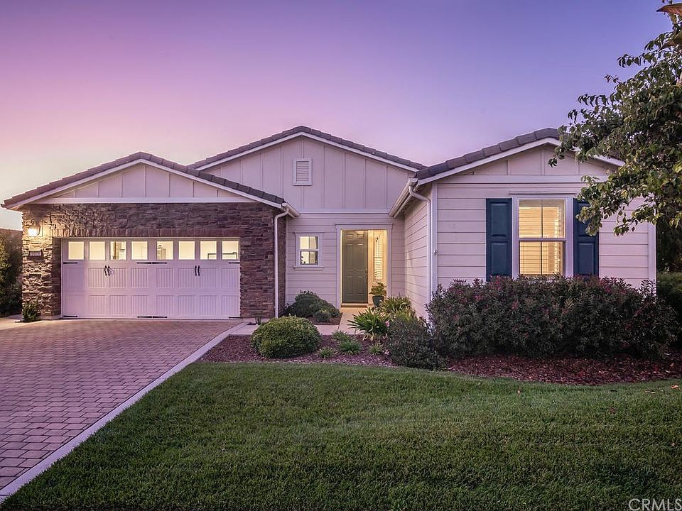1st image of 1076 Emma Ln