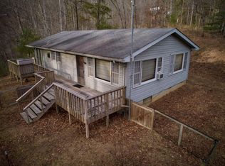 77 Loves Ln, Almond, NC 28702