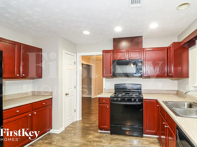 5491 Skylar Creek Ln — Photo 7