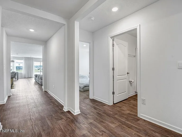 121 Ardila Cir — Photo 5